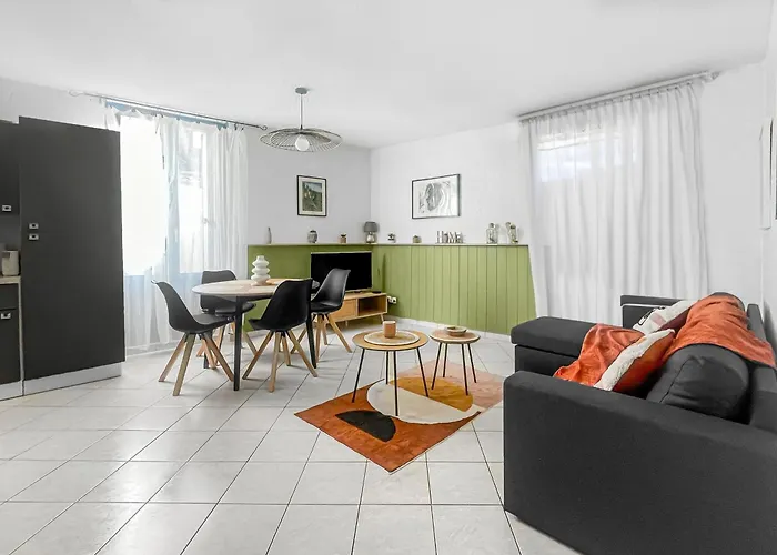 Le Petit Paradis De *